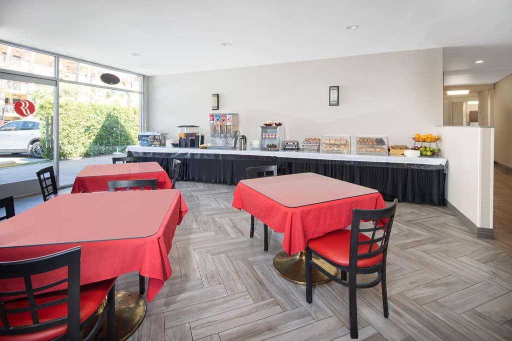 Ramada By Wyndham Burbank Airport Hotel Kültér fotó