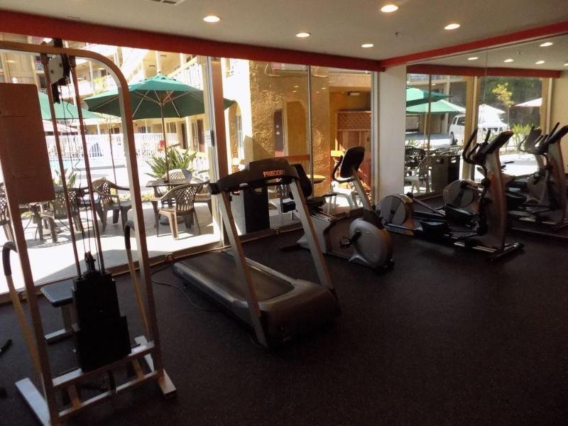 Ramada By Wyndham Burbank Airport Hotel Kültér fotó