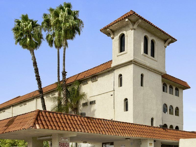 Ramada By Wyndham Burbank Airport Hotel Kültér fotó