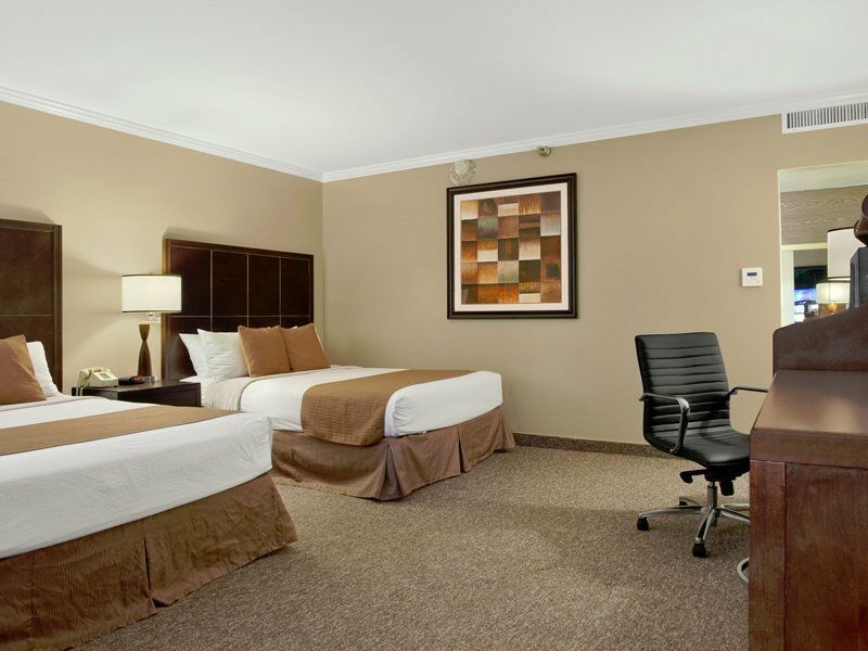 Ramada By Wyndham Burbank Airport Hotel Kültér fotó